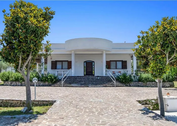 Carlotta Villa Ostuni